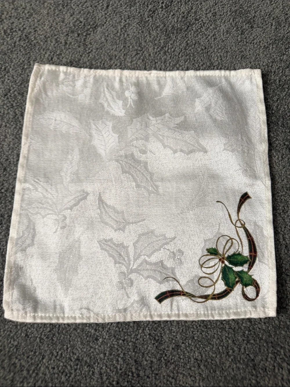 Vintage Lenox Holiday Jacquard Cocktail Napkins w/Green Holly Accent set of 12